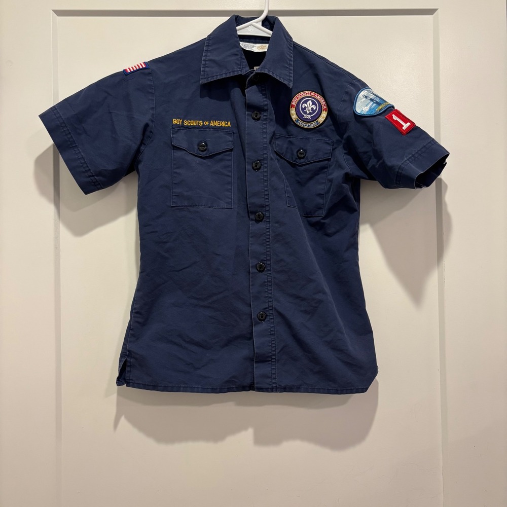 Boy Scouts of America Youth Medium Navy Blue Short Sleeve Uniform Shirt Patches